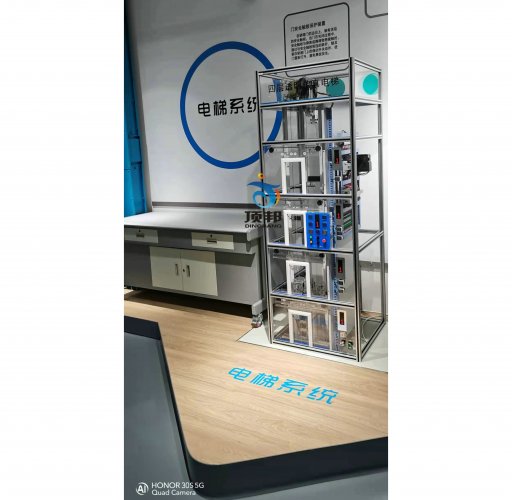 �Č�͸���̌W���ģ��